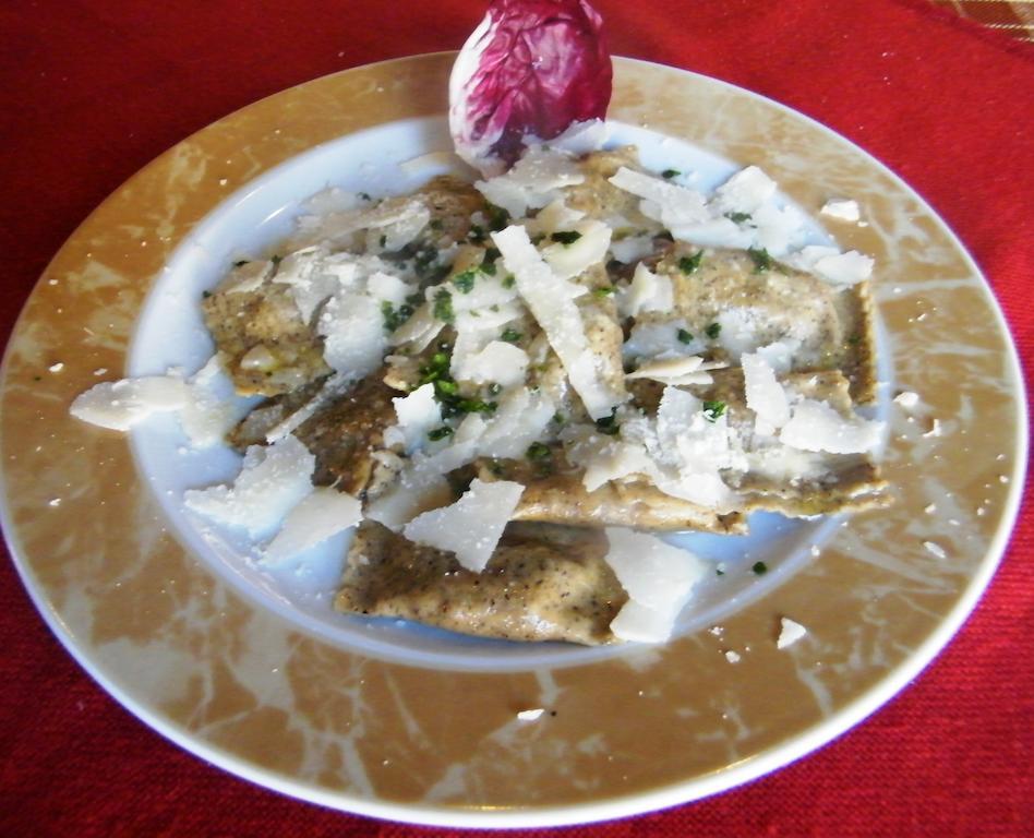 Albergo Ristorante Macugnaga Buitenkant foto
