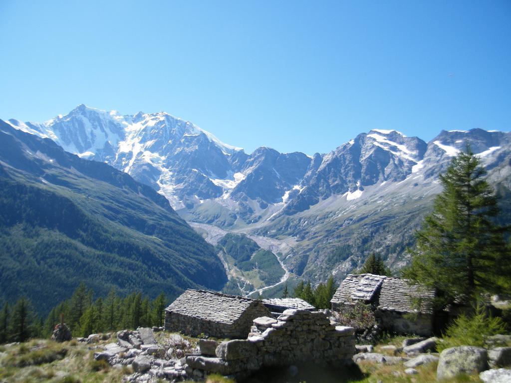 Albergo Ristorante Macugnaga Buitenkant foto
